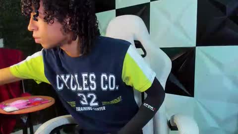 Snapshot of xion_ez chatting on 03-03-26, 08:04 xion_ez online show from 03-03-26, 08:04