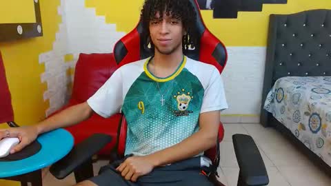 Snapshot of xion_ez chatting on 03-12-26, 07:53 xion_ez online show from 03-12-26, 07:53