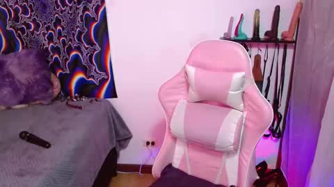 xizette online show from 10-14-25, 05:47