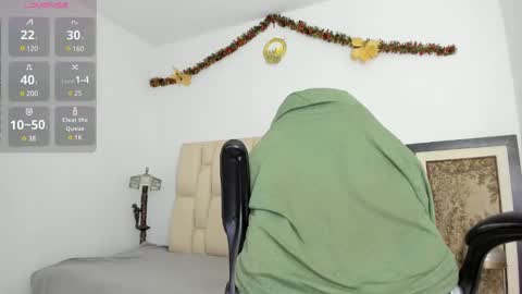 Snapshot of xkim_starx chatting on 12-14-24, 04:12 welcome friends online show from 12-14-24, 04:12