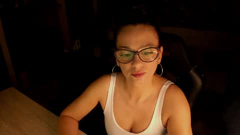 Snapshot of xlaracroftx chatting on 04-04-26, 08:06 Lara online show from 04-04-26, 08:06