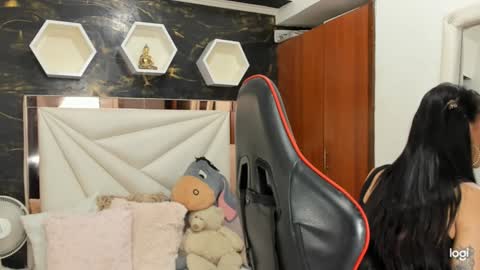 Ximena online show from 01-03-25, 04:11