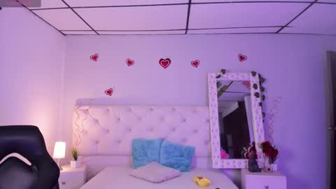 Ximena online show from 02-26-25, 01:53