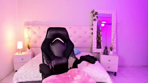 Ximena online show from 03-11-25, 12:11
