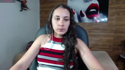 Snapshot of xlunna chatting on 11-09-25, 03:21 lunna online show from 11-09-25, 03:21