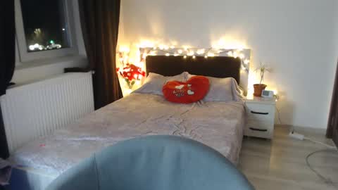 Magic Panther online show from 12-16-24, 11:07