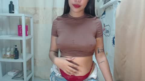 Snapshot of xmaxie_ chatting on 04-25-26, 06:38 Maxie online show from 04-25-26, 06:38