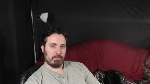 Snapshot of xmetalstudx chatting on 12-18-24, 11:51 MetalstudMaster online show from 12-18-24, 11:51