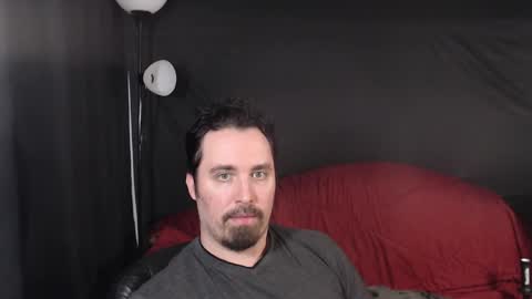 Snapshot of xmetalstudx chatting on 01-20-25, 01:18 MetalstudMaster online show from 01-20-25, 01:18