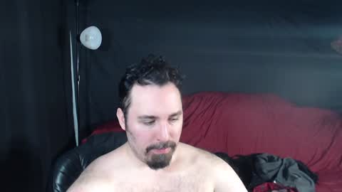 Snapshot of xmetalstudx chatting on 02-03-25, 10:54 MetalstudMaster online show from 02-03-25, 10:54