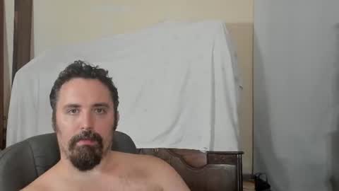 Snapshot of xmetalstudx chatting on 06-14-26, 05:53 MetalstudMaster online show from 06-14-26, 05:53