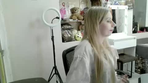 xMilagrosxs online show from 04-26-26, 10:35