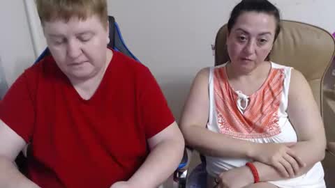 XMollyJaneX online show from 11-15-25, 08:38