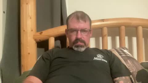 Snapshot of xmountainx chatting on 01-18-25, 03:53 Mountain online show from 01-18-25, 03:53