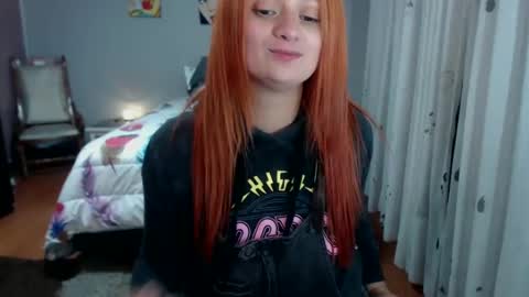 Snapshot of xnathashax1 chatting on 02-27-25, 01:05 luciana online show from 02-27-25, 01:05