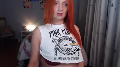 Snapshot of xnathashax1 chatting on 09-23-25, 10:57 luciana online show from 09-23-25, 10:57