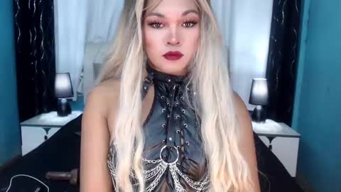 Hailey online show from 01-14-25, 09:24