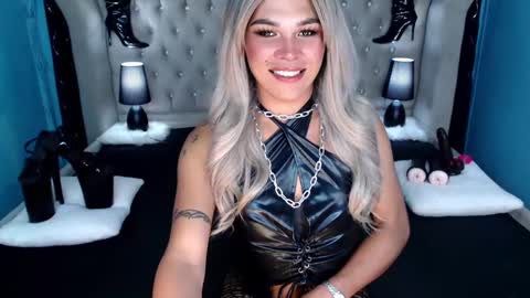 Hailey online show from 02-28-25, 04:32