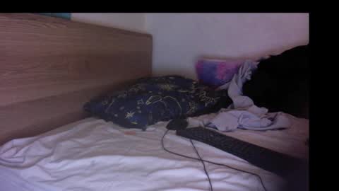 xnxxcoupleloveporn online show from 10-22-25, 01:44