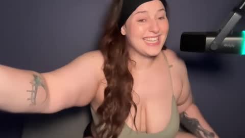 Snapshot of xo_bambi_xo chatting on 03-13-26, 01:12 Bambi online show from 03-13-26, 01:12