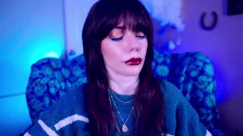 Bella Bondai online show from 10-15-25, 04:12