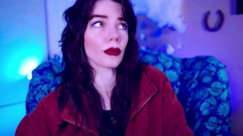 Bella Bondai online show from 10-17-25, 09:45