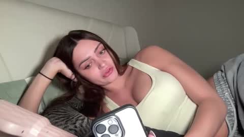 Snapshot of xoharperr chatting on 11-11-25, 12:43 Harper online show from 11-11-25, 12:43