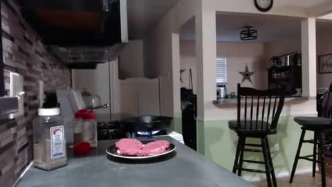 xoprettylittlepoisionxo online show from 09-25-25, 12:14