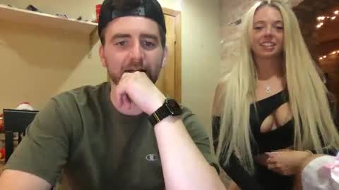 xoprincesspeachxo online show from 09-30-25, 12:04