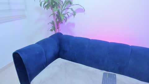 Snapshot of xoxo_angel chatting on 09-08-25, 10:31 xoxo_angel online show from 09-08-25, 10:31