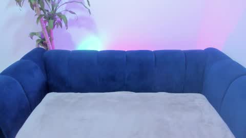 Snapshot of xoxo_angel chatting on 03-26-26, 02:22 xoxo_angel online show from 03-26-26, 02:22