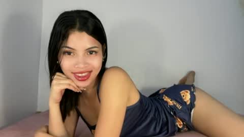 Snapshot of xoxobeatrice22 chatting on 06-13-26, 04:10 xoxobeatrice22 online show from 06-13-26, 04:10