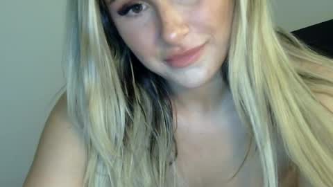 Lacey Loo online show from 06-21-26, 06:49