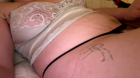xoxozaychik online show from 05-19-26, 03:02