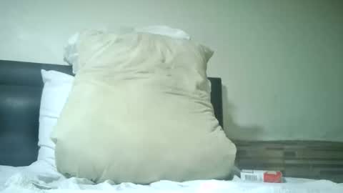 Snapshot of xposed_edger chatting on 04-30-26, 10:47 xposed_edger online show from 04-30-26, 10:47