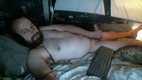 Snapshot of xredchestedx chatting on 01-17-25, 10:22 Red online show from 01-17-25, 10:22