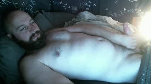 Snapshot of xredchestedx chatting on 02-06-25, 02:55 Red online show from 02-06-25, 02:55