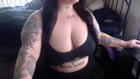 xorileyschembri online show from 03-10-25, 08:23