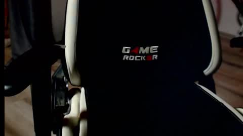 Snapshot of xrockbrox chatting on 10-21-25, 08:37 xrockbrox online show from 10-21-25, 08:37