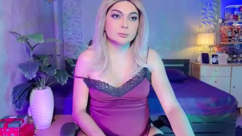 Snapshot of xseductivemichellex chatting on 03-15-26, 08:20 Michelle online show from 03-15-26, 08:20