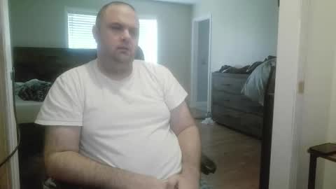 Snapshot of xstrokenchillx chatting on 11-04-25, 06:40 Wayne online show from 11-04-25, 06:40