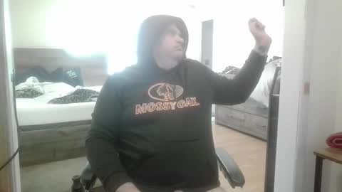 Snapshot of xstrokenchillx chatting on 11-05-25, 02:17 Wayne online show from 11-05-25, 02:17