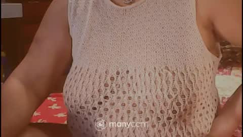 Snapshot of xsw33t_joy69x chatting on 08-06-26, 03:14 joy online show from 08-06-26, 03:14