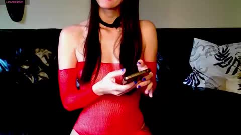 Snapshot of xsweetmissjasminex chatting on 10-25-25, 11:07 xsweetmissjasminex online show from 10-25-25, 11:07