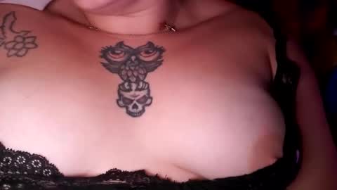 Snapshot of xsweetxgirl27x chatting on 10-11-25, 05:17 xsweetxgirl27x online show from 10-11-25, 05:17