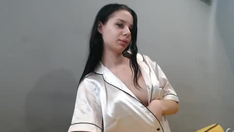 Sofia online show from 02-20-25, 01:51