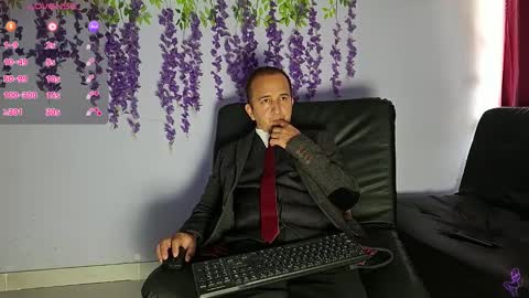 Snapshot of xthesexybossx chatting on 02-07-26, 06:00 xthesexybossx online show from 02-07-26, 06:00