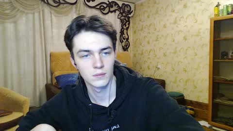 Snapshot of xtraqqq chatting on 12-15-24, 08:58 traqqq online show from 12-15-24, 08:58