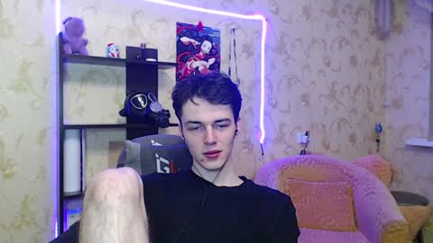 Snapshot of xtraqqq chatting on 01-24-25, 10:19 traqqq online show from 01-24-25, 10:19