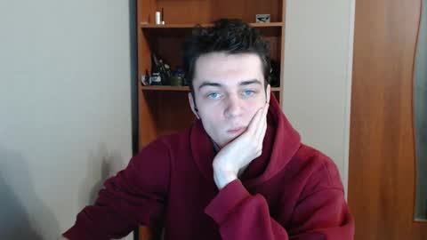 Snapshot of xtraqqq chatting on 09-10-25, 06:19 traqqq online show from 09-10-25, 06:19